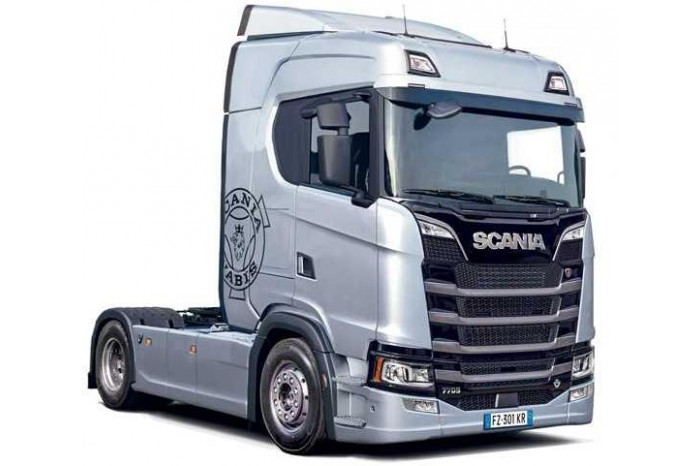 Model Kit truck 3971 - Scania S770 4x2 Normal Roof "Grey Cab" (1:24)