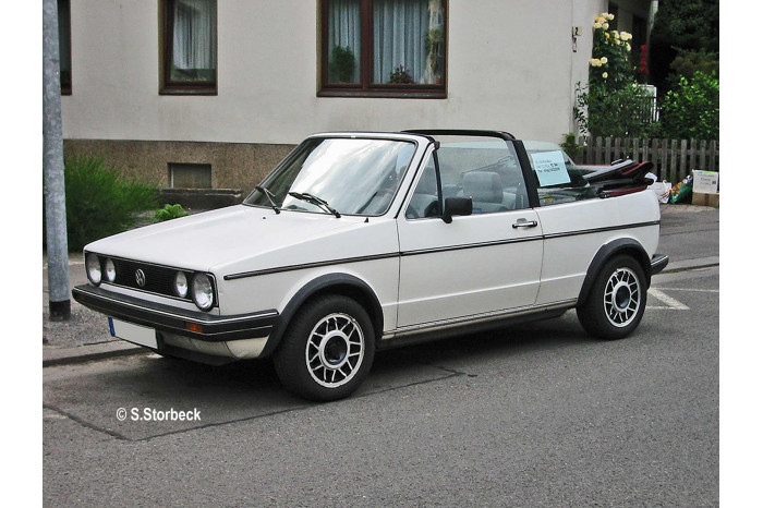 Gift-Set auto 05636 - 50 Years of the VW Golf 1 (1:24)