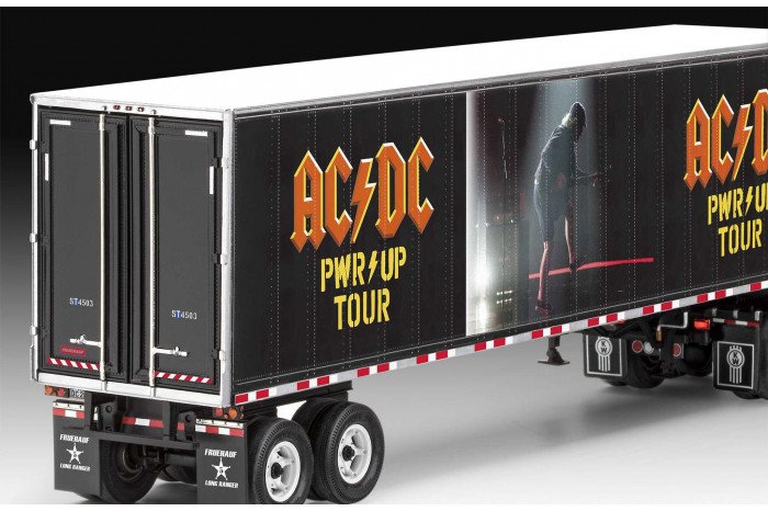 Plastic ModelKit truck 07731 - AC/DC Tour Truck "Power Up" (1:32)
