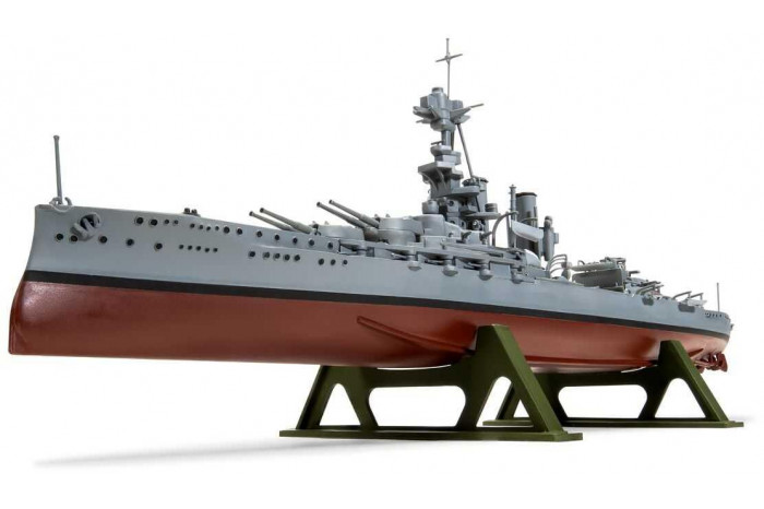Classic Kit VINTAGE loď A04210V - HMS Iron Duke (1:600)