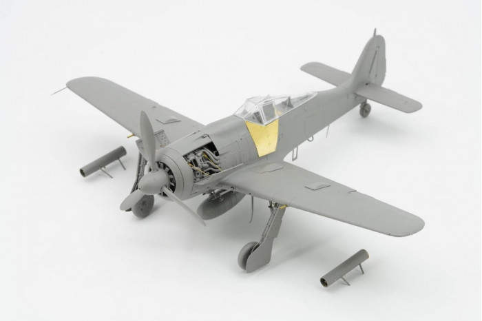 Focke-Wulf Fw-190 A-8 R2/6/7/8 (4in1) (1:35) - 009