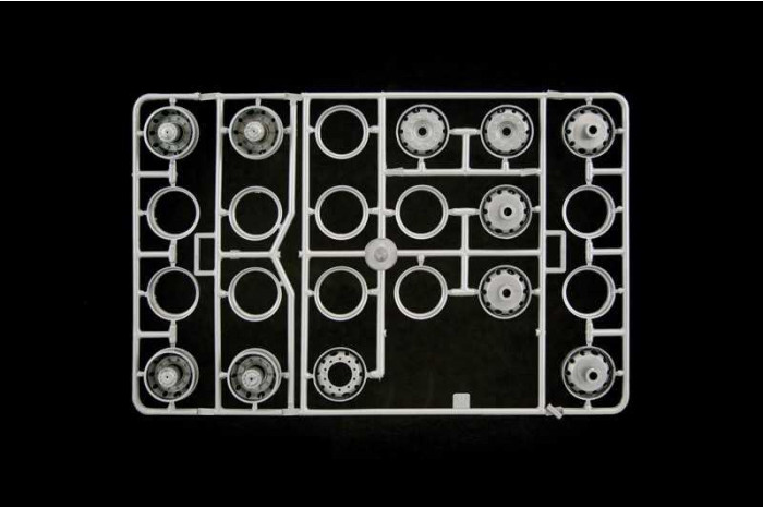 Model Kit truck 90762 - Scania 142H 6x2 Canvas (1:24)