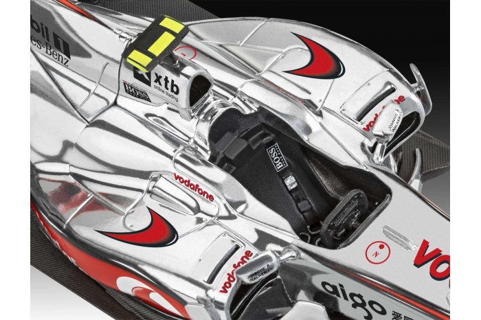 Plastic ModelKit auto 07096 - Vodafone McLaren Mercedes MP4-25 "L.Hamilton" (1:24)