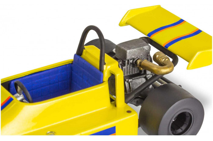 Plastic ModelKit MONOGRAM auto 4581 - 78 Chevy 4x4 Pickup with Go-kart (1:25)