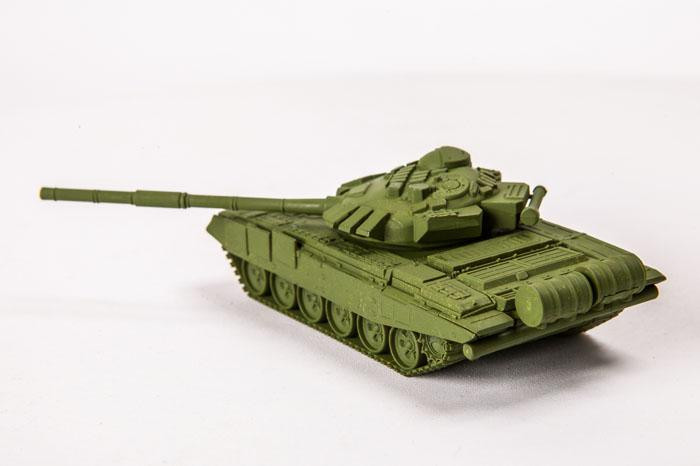 Wargames (HW) tank 7400 - T-72 (1:100)