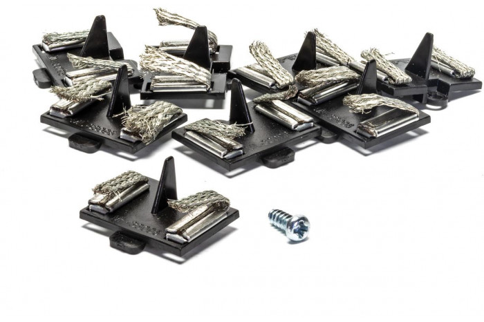 Příslušenství MICRO SCALEXTRIC G8047 - Spare Guide Blade Pack of 8 with Screw