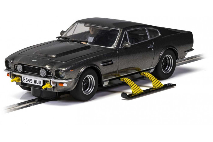Autíčko Film & TV SCALEXTRIC C4239 - James Bond Aston Martin V8 - The Living Daylights (1:32)