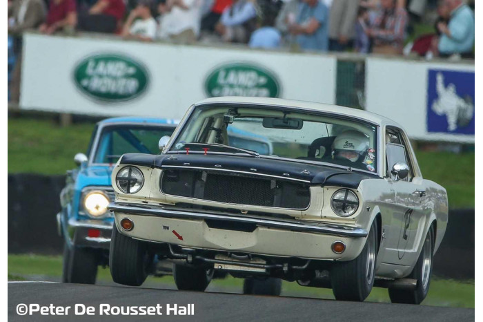Autíčko Touring SCALEXTRIC C4353 - Ford Mustang - Bill and Fred Shepherd - Goodwood Revival (1:32)