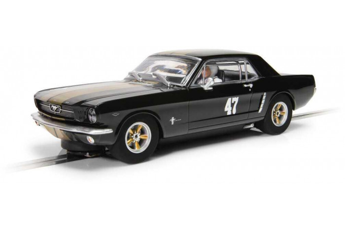 Autíčko Touring SCALEXTRIC C4405 - Ford Mustang - Black and Gold (1:32)