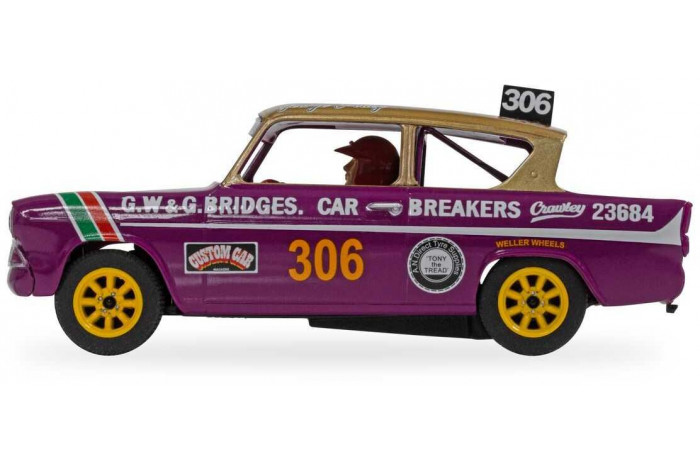 Autíčko Touring SCALEXTRIC C4584 - Ford Anglia 105e George Polley 306 (1:32)