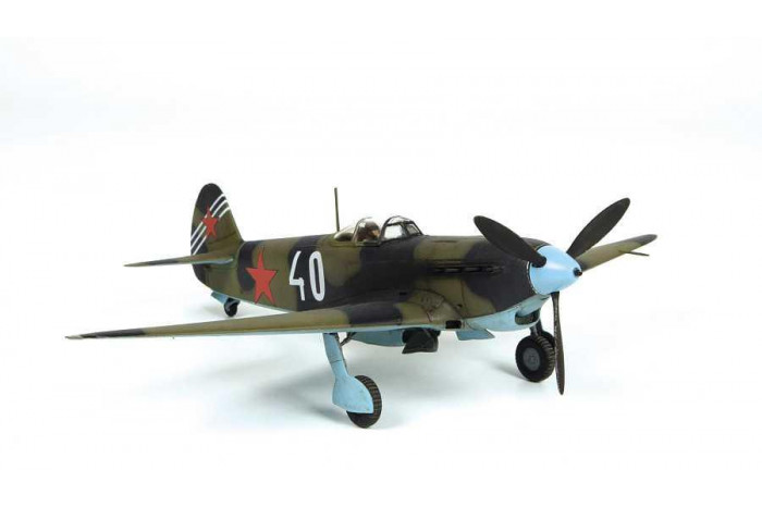 Model Kit letadlo 4837 - YAK-7 late version (1:48)