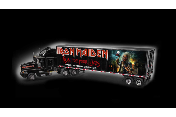 Plastic ModelKit auto 07740 - Tour Truck "Iron Maiden" (1:32)