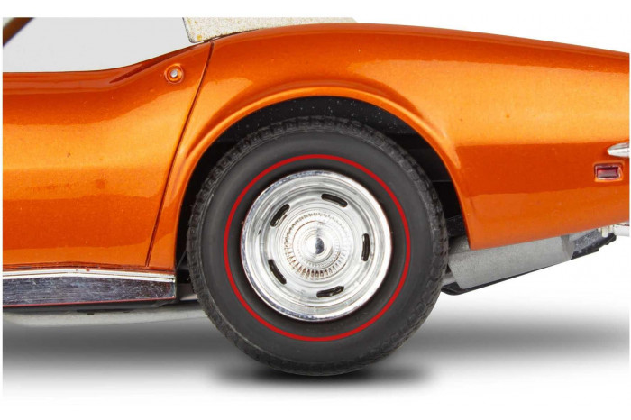 Plastic ModelKit MONOGRAM auto 4572 - '68 Corvette L-88 Roadster (1:25)