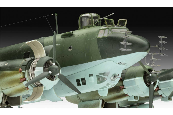 Plastic ModelKit letadlo 03777 - Focke-Wulf Fw 200 C-5/C-8 Condor (1:72)