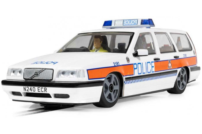 Autíčko Street SCALEXTRIC C4627 - Volvo 850 Estate - Police Edition (1:32)