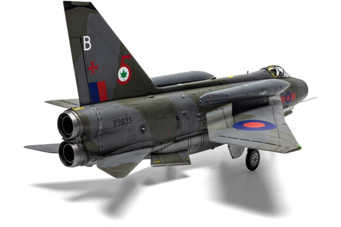 Classic Kit letadlo A09178A - English Electric Lightning F.6 (1:48)