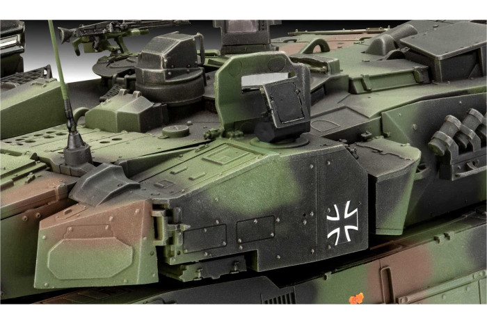 Plastic ModelKit tank 03360 - Leopard 2A7A1 (1:35)