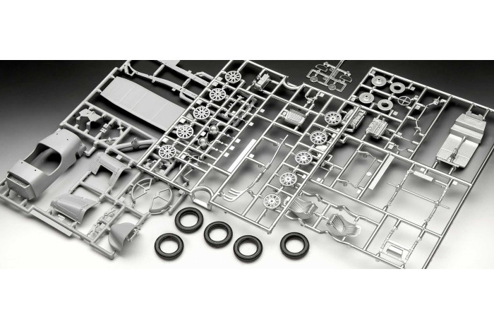 Plastic ModelKit auto 07751 - Aston Martin Ulster (1:32)