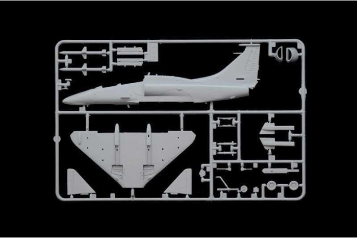 Model Kit letadlo 90165 - OA-4M Skyhawk II (1:72)