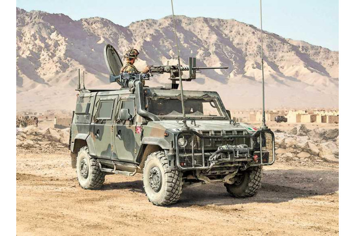 Model Kit military 6766 - VTLM Lince (1:35)