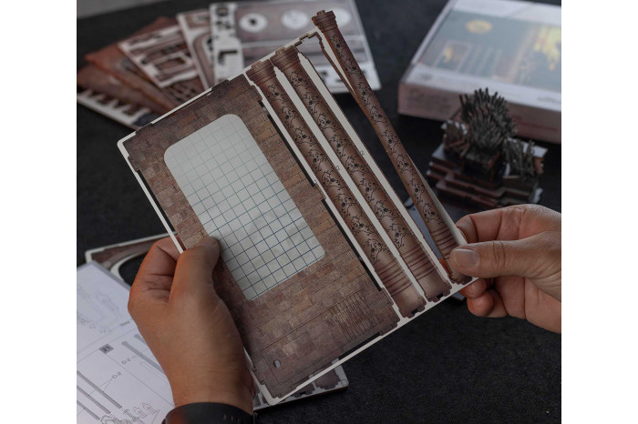 Tiny Adventures REVELL 00531 - Iron Throne - House of the Dragon