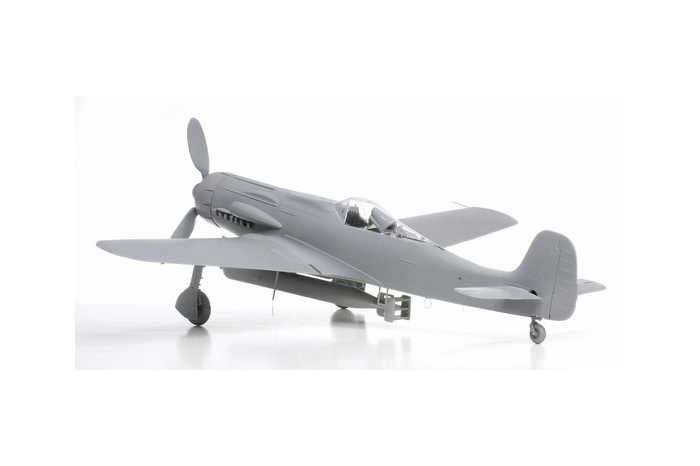 FOCKE -WULF Ta 152- C1/R14 (1:48) - 5573
