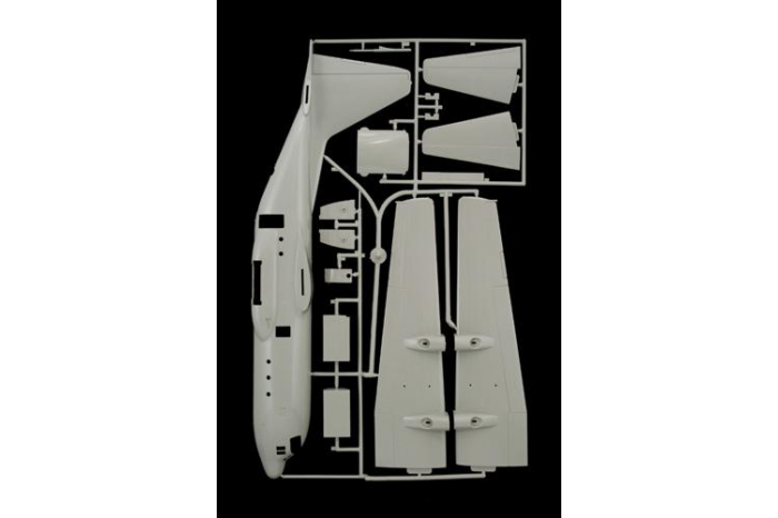 Model Kit letadlo 0015 - C-130 E/H HERCULES (1:72)