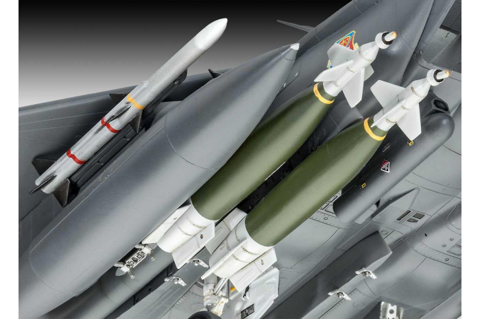 Plastic ModelKit letadlo 04891 - F-15E Strike Eagle (1:48)