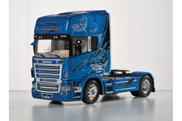 Model Kit truck 3873 - SCANIA R620 "BLUE SHARK" (1:24)