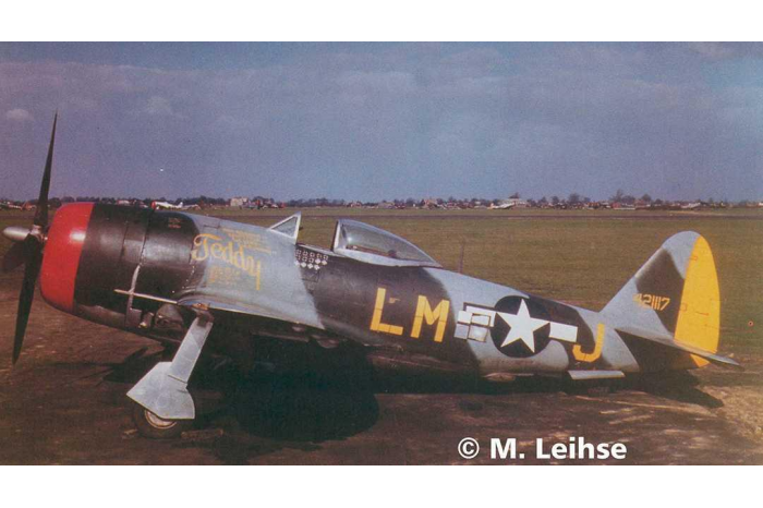 Plastic ModelKit letadlo 03984 - P-47 M Thunderbolt (1:72)